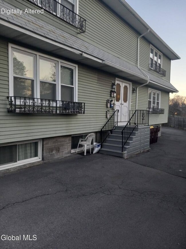 470 Summer St in Rotterdam, NY - Foto de edificio - Building Photo