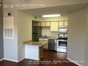 2206 Antigua Pl-Unit -Unit 1037 in Kissimmee, FL - Building Photo - Building Photo