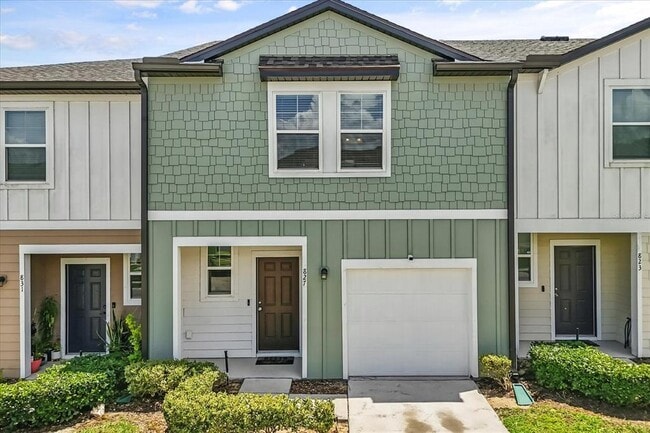 property at 827 Grandin St