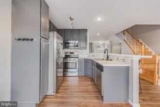 405 Hatchers Run Ct in Stafford, VA - Building Photo - Building Photo