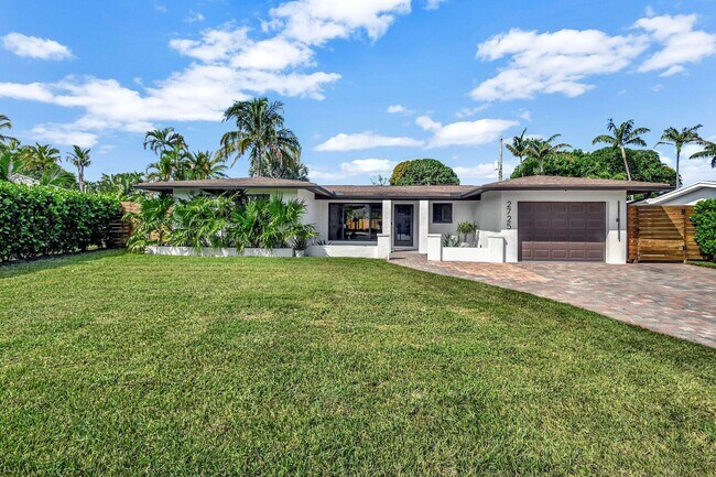 property at 2725 NE 2nd Ct