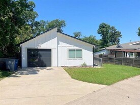 3315 Parvia Ave in Dallas, TX - Building Photo