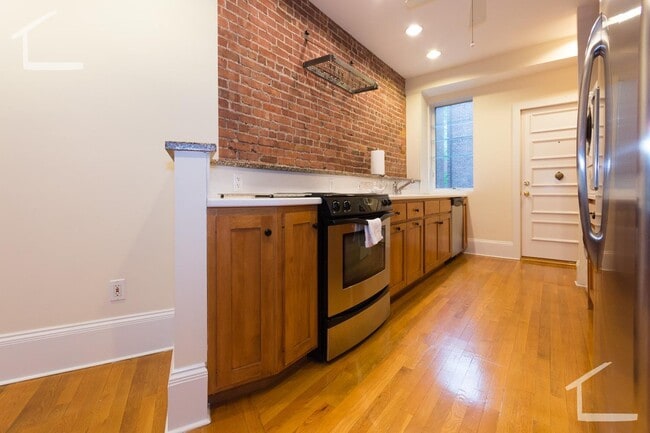16 Garrison Rd, Unit 4
