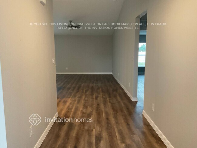 214 SW 15th Pl in Cape Coral, FL - Foto de edificio - Building Photo