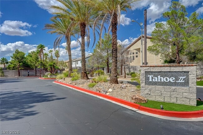 4344 Tall Tree St in Las Vegas, NV - Building Photo - Building Photo