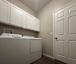 4336 Dawn St in Grand Island, NE - Building Photo - Building Photo