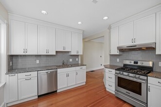 70 Grampian Way in Boston, MA - Building Photo - Building Photo