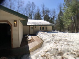 637 Spruce Holw in Eagle River, WI - Building Photo - Building Photo