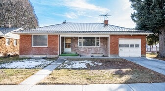 920 9th St, Unit 1 in Idaho Falls, ID - Building Photo