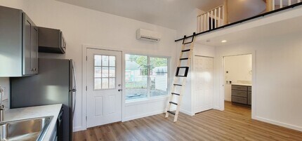 5621 N 44th St in Tacoma, WA - Building Photo - Building Photo