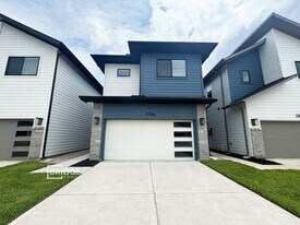 33146 Oak Hts Pl in Magnolia, TX - Building Photo