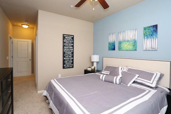 Springs At Orchard Road Apartments in North Aurora, IL - Foto de edificio - Interior Photo