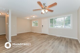 2611 SW 333rd Pl, Unit #07 in Federal Way, WA - Building Photo - Building Photo