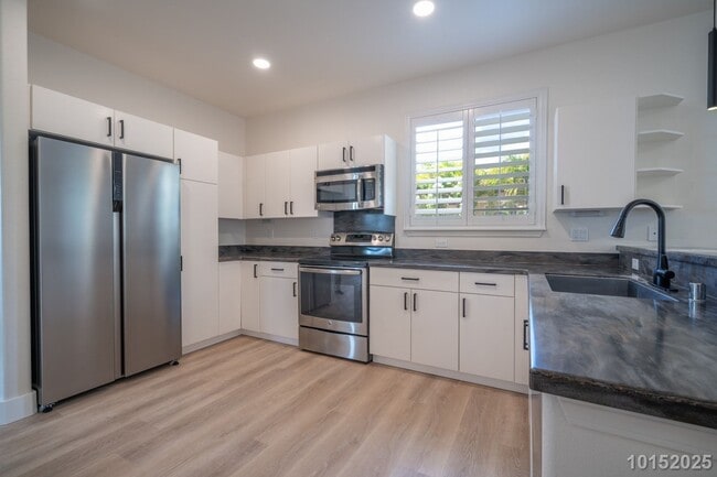 92-854-854 Welo St in Kapolei, HI - Building Photo - Building Photo