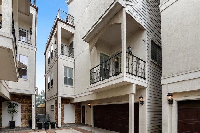1821 Rosedale St in Houston, TX - Building Photo - Building Photo