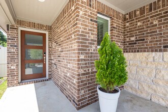 17490 Rosette Grass Dr in The Woodlands, TX - Building Photo - Building Photo