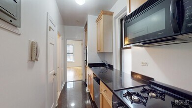 152-156 East 84th Street in New York, NY - Foto de edificio - Building Photo