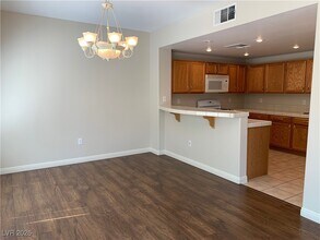 820 Sunrise Peak Way in Las Vegas, NV - Building Photo - Building Photo