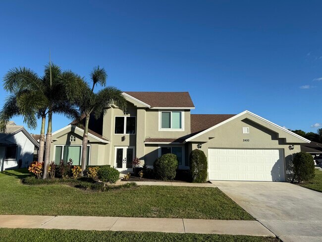 2400 Seaford Dr in Wellington, FL - Building Photo - Building Photo