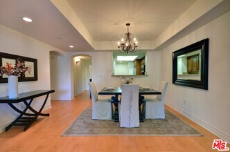 1530 Centinela Ave in Los Angeles, CA - Building Photo - Building Photo