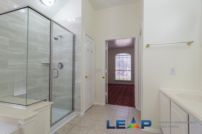 property at 2216 Oak Park Dr