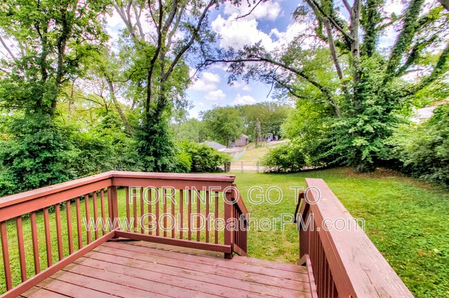 2116 14th Ave N in Nashville, TN - Building Photo - Building Photo