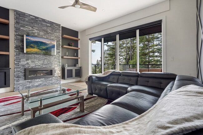 property at 1485 Highlands Blvd