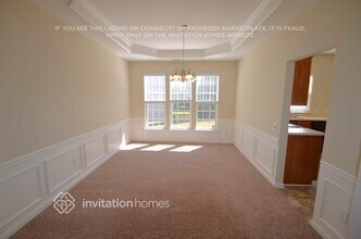 10828 Fountaingrove Dr in Charlotte, NC - Foto de edificio - Building Photo