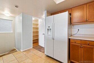 4818 Charles Lewis Way in San Diego, CA - Building Photo - Building Photo