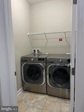 21285 Park Grove Terrace in Ashburn, VA - Building Photo - Building Photo