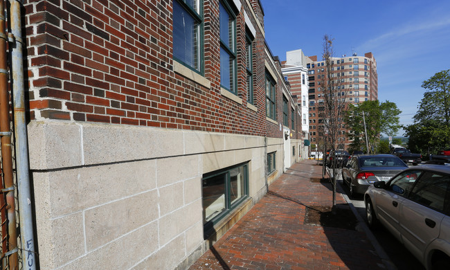 Bay View Apartments in Portland, ME - Building Photo - Building Photo