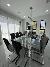 2342 McKinley St in Hollywood, FL - Building Photo - Building Photo