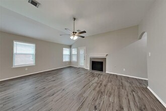 9639 Elizabeths Glen Ln in Tomball, TX - Building Photo - Building Photo