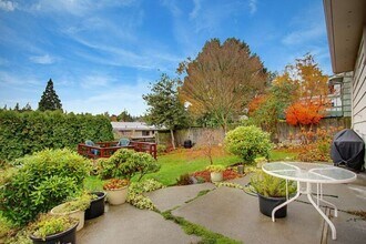 7023 40th Ave NE in Seattle, WA - Building Photo - Building Photo