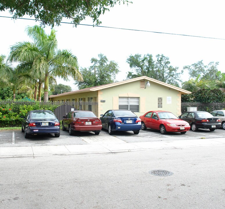 301 NE 80th Ter in Miami, FL - Building Photo