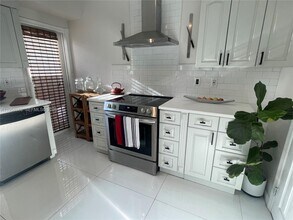 759 NE 87th St in Miami, FL - Building Photo - Building Photo