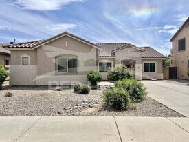 19949 E Reins Rd in Queen Creek, AZ - Building Photo