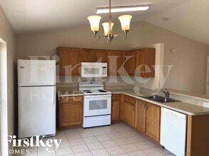 3600-3619 19th St SW in Lehigh Acres, FL - Building Photo - Building Photo