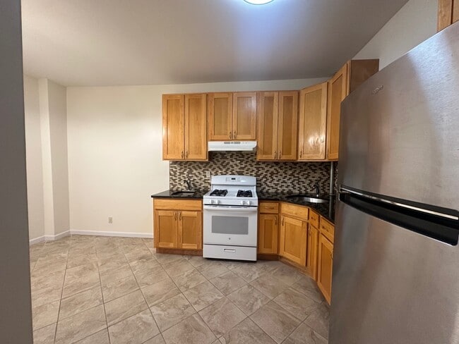 1917 Avenue O in Brooklyn, NY - Building Photo - Building Photo