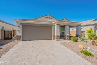 2055 E Northwood Dr in Phoenix, AZ - Building Photo - Building Photo