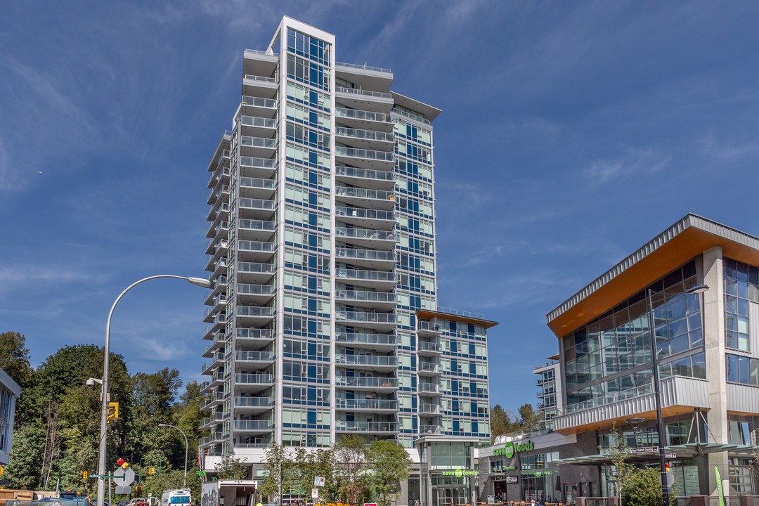 One Town Centre in Vancouver, BC - Building Photo