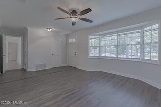 5020 Brighton Dr in Jacksonville, FL - Building Photo - Building Photo