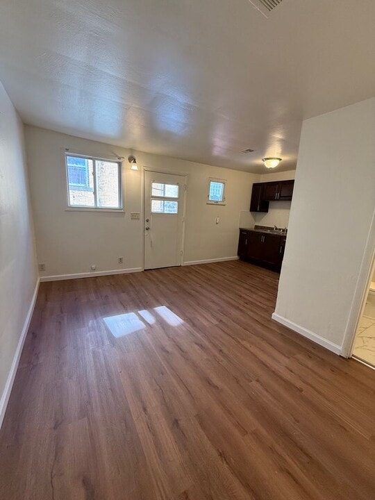 305 Marguerite Ave-Unit -Unit C in Wilmerding, PA - Building Photo
