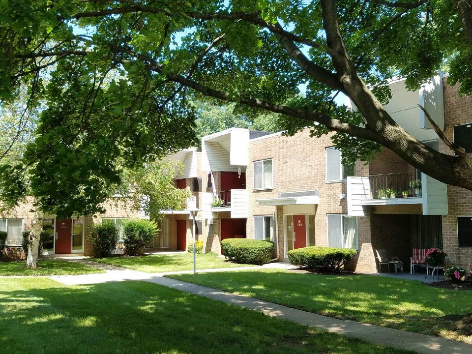 Stonehenge Court Apartments in Bethlehem, PA - Building Photo