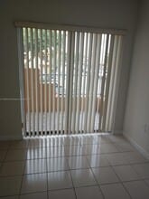 580 NW 114th Ave in Doral, FL - Building Photo - Building Photo