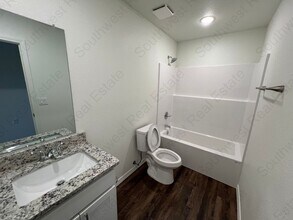 2129 Bobwhite Ct in Clovis, NM - Building Photo - Building Photo