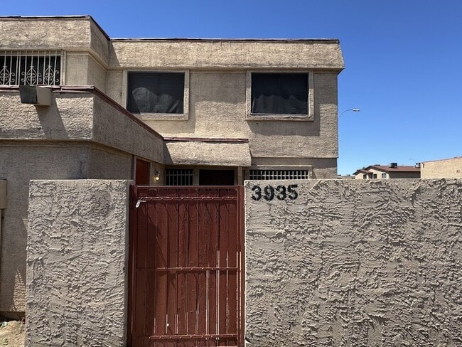 3935 W Palomino Rd in Phoenix, AZ - Building Photo - Building Photo