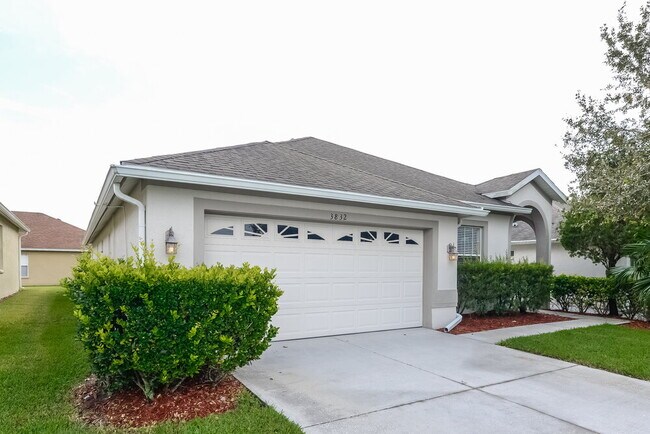 3832 Washburn Pl in Wesley Chapel, FL - Building Photo - Building Photo