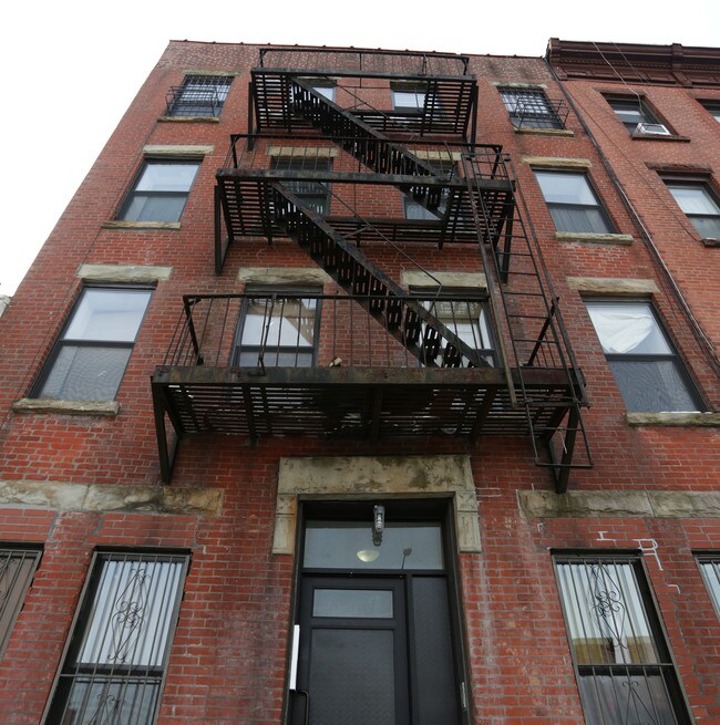 572 Union St in Brooklyn, NY - Building Photo - Building Photo