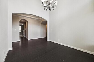 10943 Sarah Bluff Ln in Cypress, TX - Building Photo - Building Photo